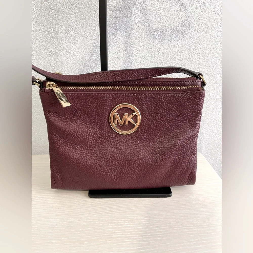 MICHAEL KORS Burgundy Leather Gold Hardware Crossbody Purse - Picture 3 of 7